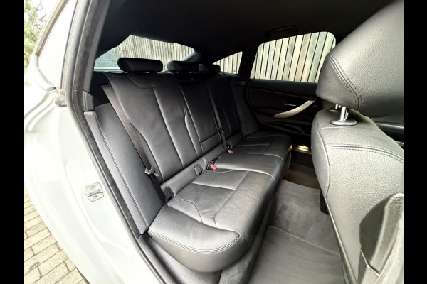 BMW 3-serie Gran Turismo 320i High Executive Automaat | Leer | Stoelverwarming | Cruise & climate control | Head-up display | Keyless entry | Trekhaak af