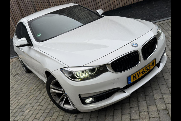 BMW 3-serie Gran Turismo 320i High Executive Automaat | Leer | Stoelverwarming | Cruise & climate control | Head-up display | Keyless entry | Trekhaak af