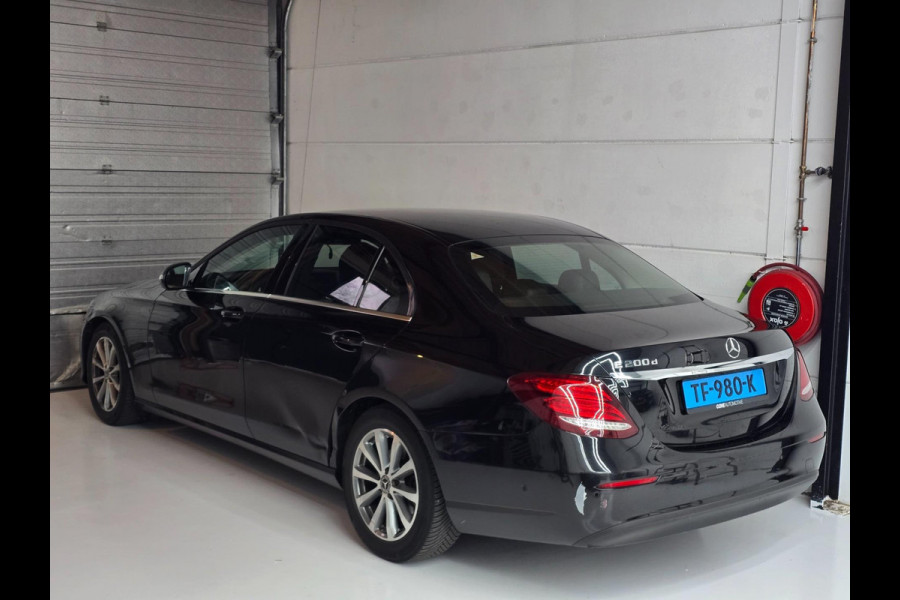 Mercedes-Benz E-Klasse 200 d | TAXI KLAAR