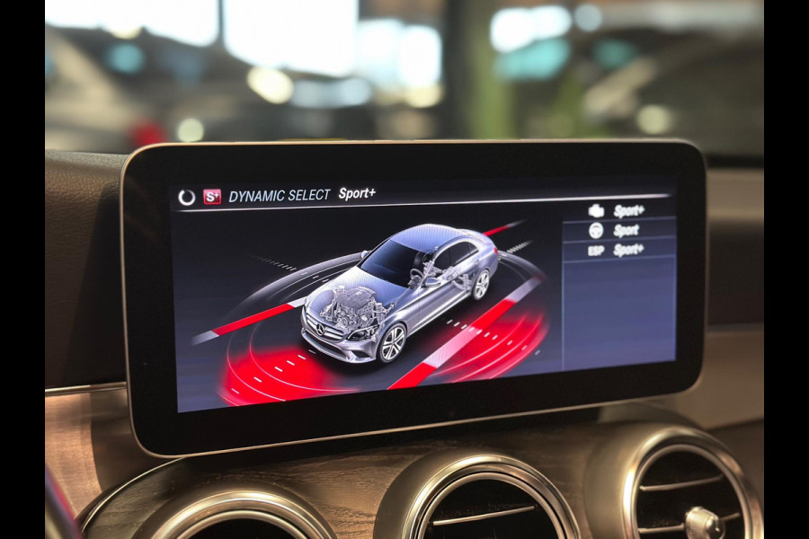 Mercedes-Benz C-Klasse 180 AMG|PANO|SFEER|CAMERA|BOMVOL!