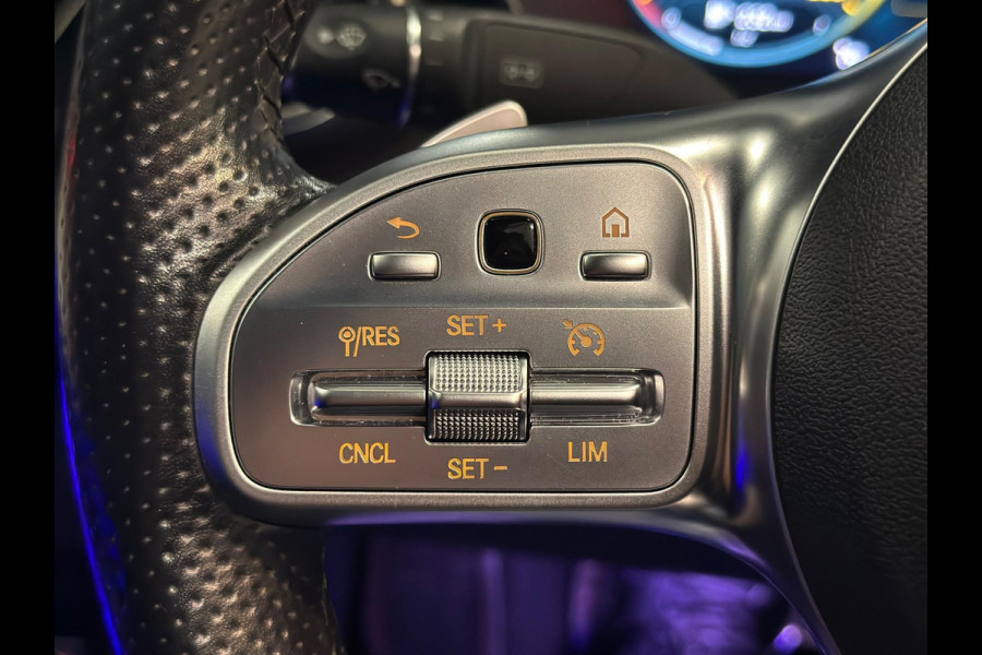 Mercedes-Benz C-Klasse 180 AMG|PANO|SFEER|CAMERA|BOMVOL!