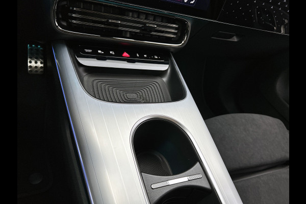 Mercedes-Benz CLA-Klasse 250+ Launch Edition 85 kWh | Trekhaak | Warmtepomp | Adaptieve Cruisecontrol | Antidiefstal pakket URBAN GUARD | Nightpakket | 19 inch AMG velgen | Panoramadak | Sierdelen aluminium |