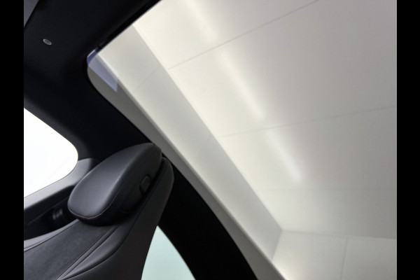 Mercedes-Benz CLA-Klasse 250+ Launch Edition 85 kWh | Trekhaak | Warmtepomp | Adaptieve Cruisecontrol | Antidiefstal pakket URBAN GUARD | Nightpakket | 19 inch AMG velgen | Panoramadak | Sierdelen aluminium |