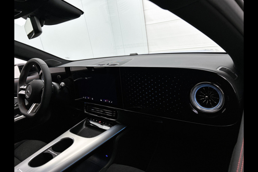 Mercedes-Benz CLA-Klasse 250+ Launch Edition 85 kWh | Trekhaak | Warmtepomp | Adaptieve Cruisecontrol | Antidiefstal pakket URBAN GUARD | Nightpakket | 19 inch AMG velgen | Panoramadak | Sierdelen aluminium |