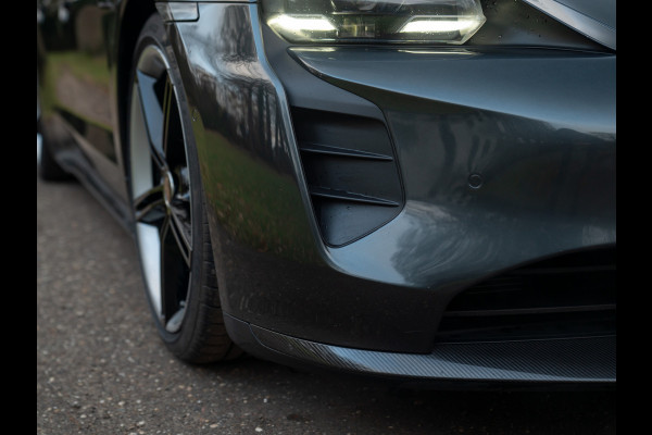 Porsche Taycan Turbo S 93 kWh | SportDesign Carbon | Burmester | Keramisch | PDCC Sport