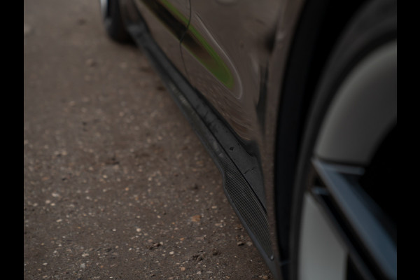 Porsche Taycan Turbo S 93 kWh | SportDesign Carbon | Burmester | Keramisch | PDCC Sport