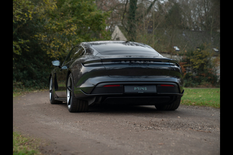 Porsche Taycan Turbo S 93 kWh | SportDesign Carbon | Burmester | Keramisch | PDCC Sport