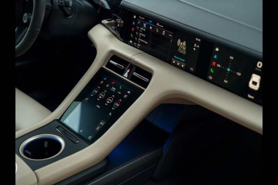 Porsche Taycan Turbo S 93 kWh | SportDesign Carbon | Burmester | Keramisch | PDCC Sport