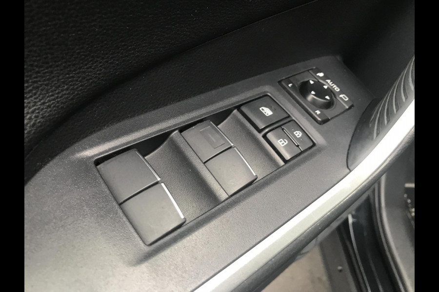 Toyota RAV4 2.5 Hybrid AWD Black Edition 360camera