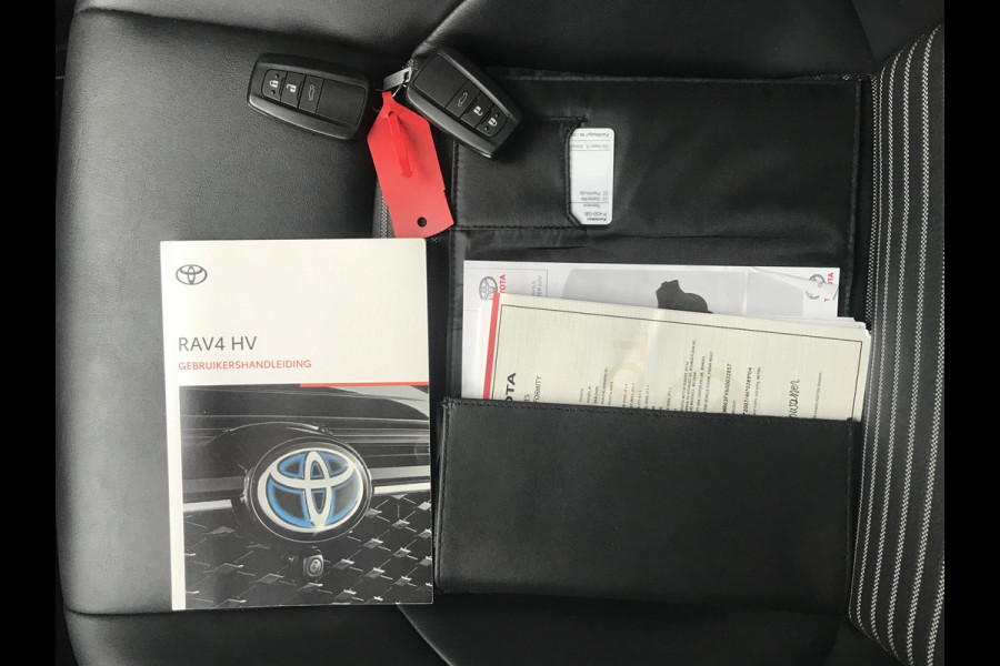 Toyota RAV4 2.5 Hybrid AWD Black Edition 360camera
