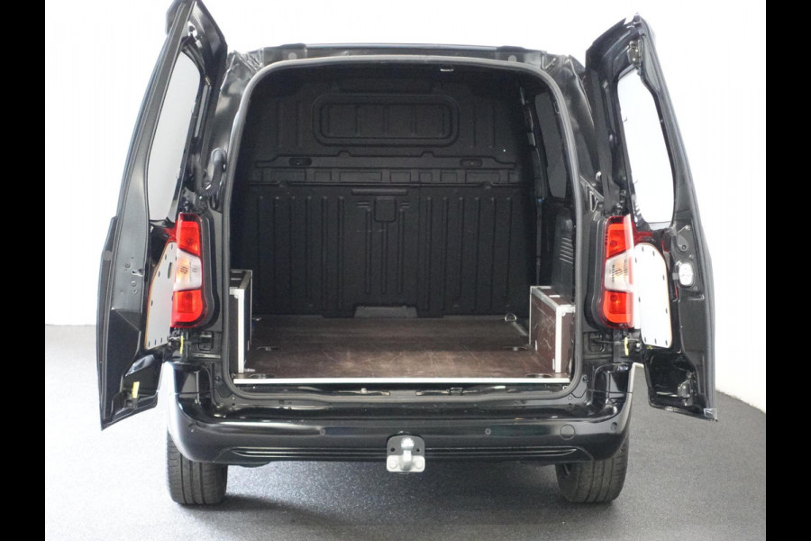 Opel Combo 130pk L1 Edition Automaat Airco Navigatie Trekhaak Cruise control