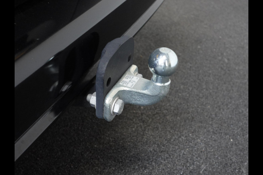 Opel Combo 130pk L1 Edition Automaat Airco Navigatie Trekhaak Cruise control