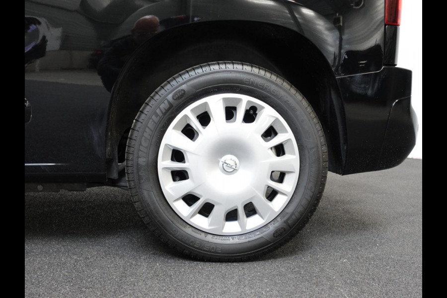 Opel Combo 130pk L1 Edition Automaat Airco Navigatie Trekhaak Cruise control