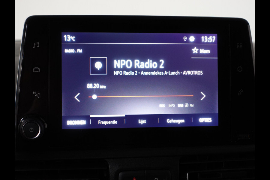 Opel Combo 130pk L1 Edition Automaat Airco Navigatie Trekhaak Cruise control