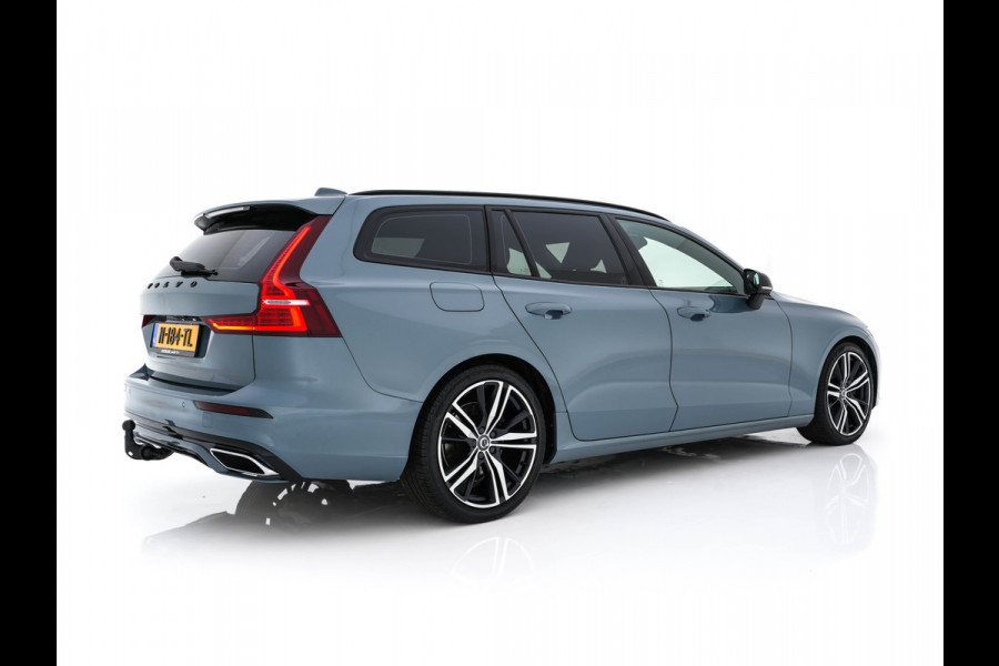 Volvo V60 2.0 B3 R-Design (INCL-BTW) *LEATHER-FABRIC | DIGI-COCKPIT | FULL-LED | MEMORY-PACK | HEATED-SPORTSEATS | LANE-ASSIST | NAVI-FULLMAP | CAMERA | DAB+ | PRIVACY-GLASS | ECC | PDC | TOWBAR | 19''ALU*
