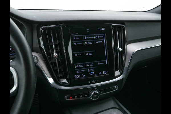 Volvo V60 2.0 B3 R-Design (INCL-BTW) *LEATHER-FABRIC | DIGI-COCKPIT | FULL-LED | MEMORY-PACK | HEATED-SPORTSEATS | LANE-ASSIST | NAVI-FULLMAP | CAMERA | DAB+ | PRIVACY-GLASS | ECC | PDC | TOWBAR | 19''ALU*