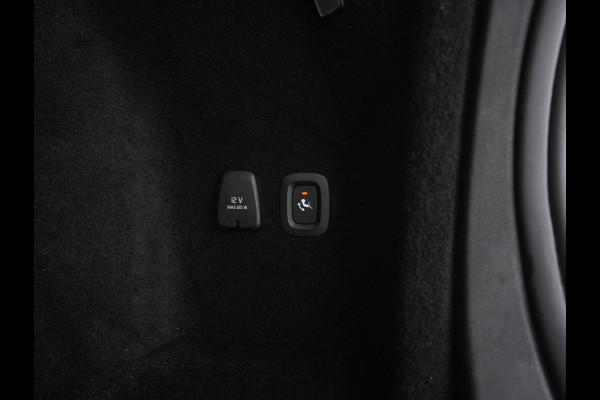 Volvo V60 2.0 B3 R-Design (INCL-BTW) *LEATHER-FABRIC | DIGI-COCKPIT | FULL-LED | MEMORY-PACK | HEATED-SPORTSEATS | LANE-ASSIST | NAVI-FULLMAP | CAMERA | DAB+ | PRIVACY-GLASS | ECC | PDC | TOWBAR | 19''ALU*