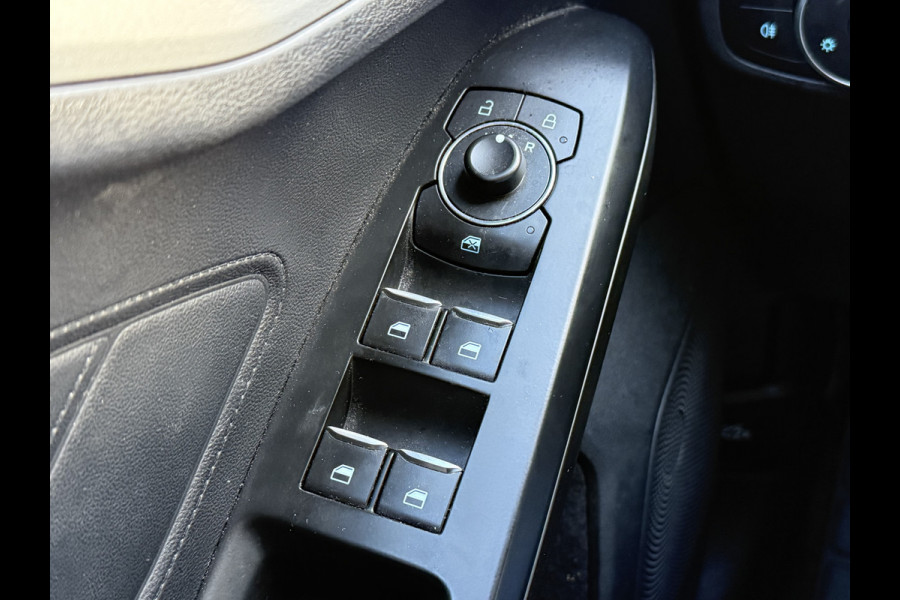 Ford FOCUS Wagon 1.0T Hybrid Trend Edition Business | CAMERA A | SPORTSTOELEN | NAVI | PDC 2X | AIRCO | LICHTMETAAL | ARPLAY | DAB | CRUISE |