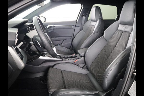 Audi A3 Sportback 35 TFSI S edition | Verlengde Garantie | Optiek zwart pakket | Parkeersensoren achterzijde | Afneembare trekhaak |