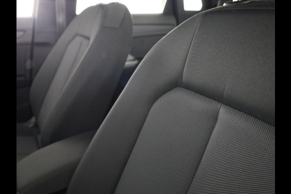 Audi Q3 35 TFSI Advanced Edition 150 pk S-tronic | Verlengde garantie | Navigatie | Gratis Winterset | Achteruitrijcamera | LED koplampen | Stoelverwarming |