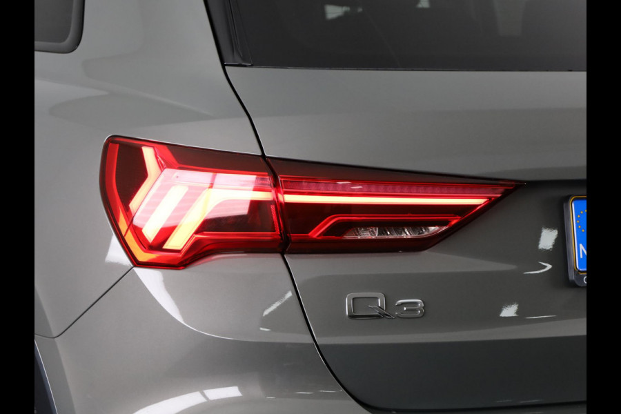 Audi Q3 35 TFSI Advanced Edition 150 pk S-tronic | Verlengde garantie | Navigatie | Gratis Winterset | Achteruitrijcamera | LED koplampen | Stoelverwarming |
