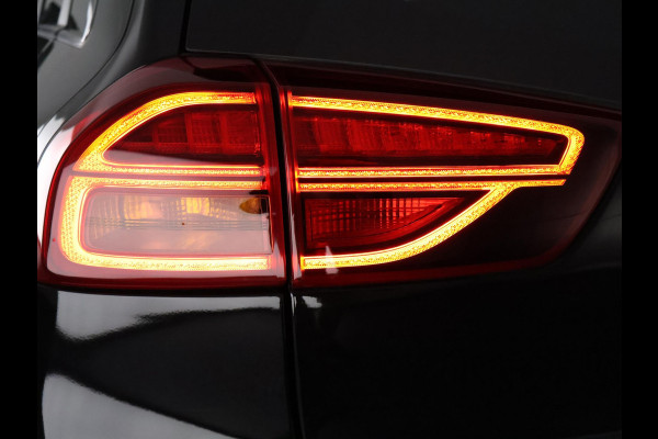 Kia e-Niro ExecutiveLine 64 kWh 450 km actieradius | Navigatie | Stoelverwarming | Leder |