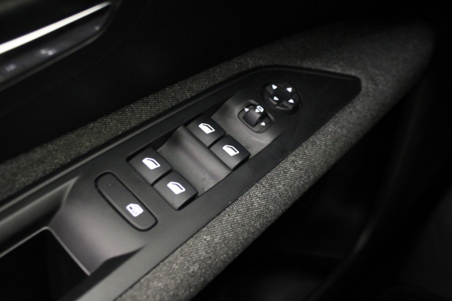 Peugeot 3008 1.2 PureTech Active Avantage |Navi|
