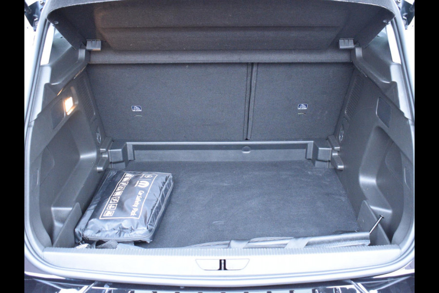 Opel Grandland 1.2 Turbo Level 3 ACHTERUITRIJCAMERA MET SENSOREN | NAVI & CARPLAY | E.C.C. |