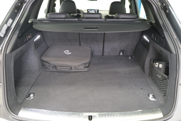 Audi Q5 50 TFSI e S edition - Airco, Navi, Cruise, PDC, Trekhaak.