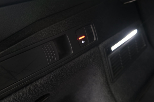 Audi Q5 50 TFSI e S edition - Airco, Navi, Cruise, PDC, Trekhaak.