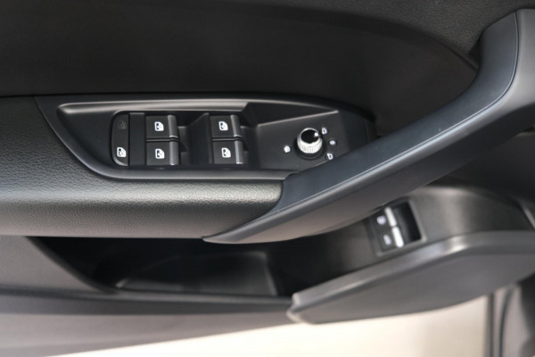 Audi Q5 50 TFSI e S edition - Airco, Navi, Cruise, PDC, Trekhaak.