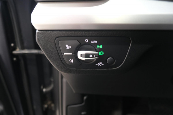 Audi Q5 50 TFSI e S edition - Airco, Navi, Cruise, PDC, Trekhaak.