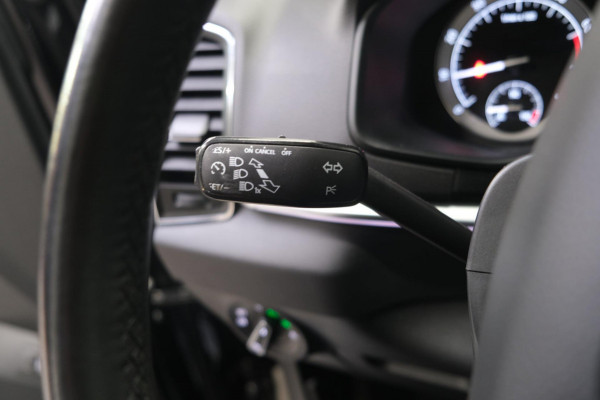 Škoda Karoq 1.0 TSI Business Edition - N.A.P. Airco, Cruise, Navi, Camera