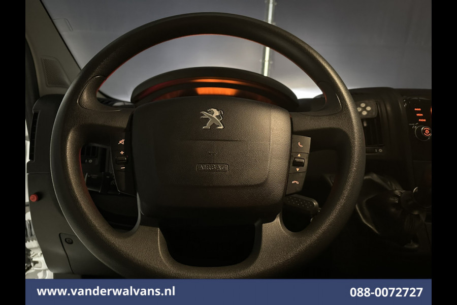 Peugeot Boxer 2.2 BlueHDi 141pk Bakwagen Laadklep Euro6 Airco | 985kg laadvermogen | Cruisecontrol Bijrijdersbank