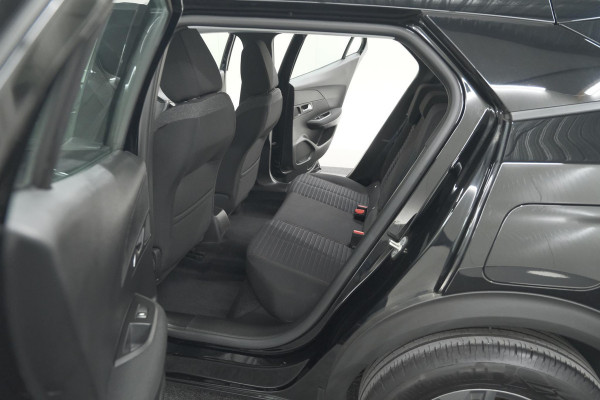 Peugeot 2008 PureTech 130 EAT8 Active | Parkeersensoren | Navigatie | Apple Carplay