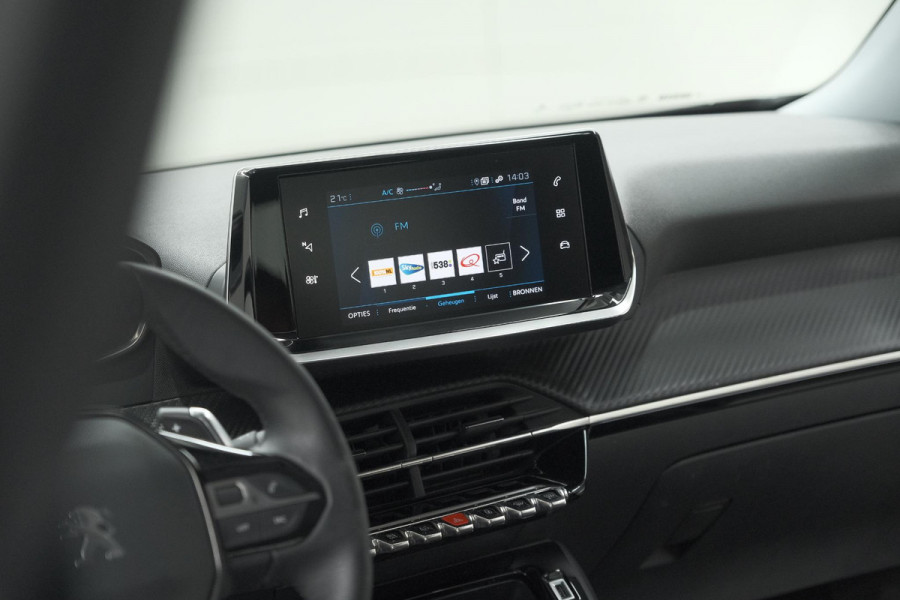 Peugeot 2008 PureTech 130 EAT8 Active | Parkeersensoren | Navigatie | Apple Carplay