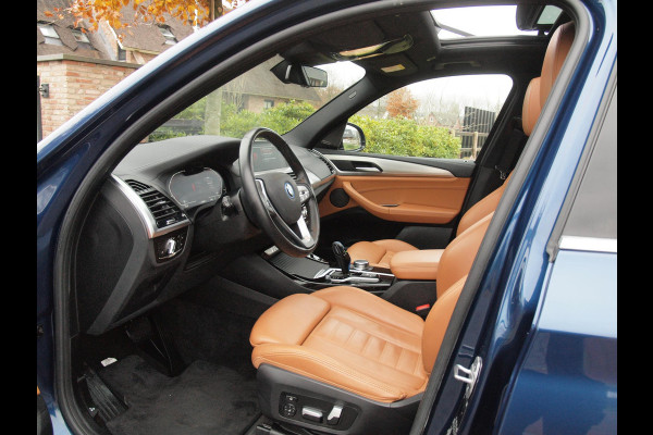 BMW iX3 High Executive 80 kWh | Panoramadak | 360 Camera | Trekhaak | Sfeerverlichting | Head-Up Display | Harman Kardon |