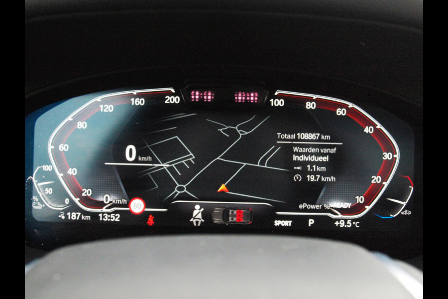 BMW iX3 High Executive 80 kWh | Panoramadak | 360 Camera | Trekhaak | Sfeerverlichting | Head-Up Display | Harman Kardon |