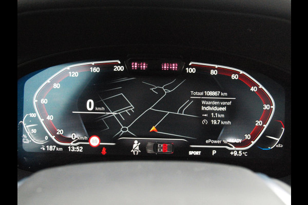 BMW iX3 High Executive 80 kWh | Panoramadak | 360 Camera | Trekhaak | Sfeerverlichting | Head-Up Display | Harman Kardon |