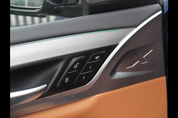 BMW iX3 High Executive 80 kWh | Panoramadak | 360 Camera | Trekhaak | Sfeerverlichting | Head-Up Display | Harman Kardon |