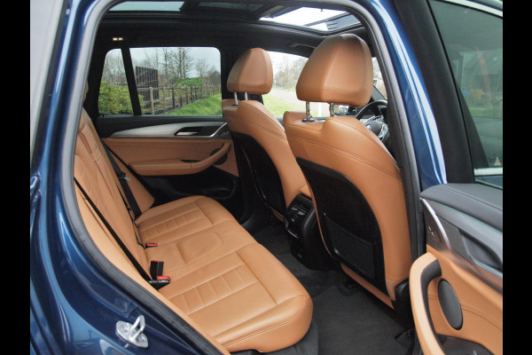 BMW iX3 High Executive 80 kWh | Panoramadak | 360 Camera | Trekhaak | Sfeerverlichting | Head-Up Display | Harman Kardon |