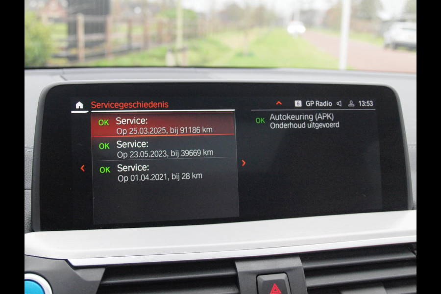 BMW iX3 High Executive 80 kWh | Panoramadak | 360 Camera | Trekhaak | Sfeerverlichting | Head-Up Display | Harman Kardon |