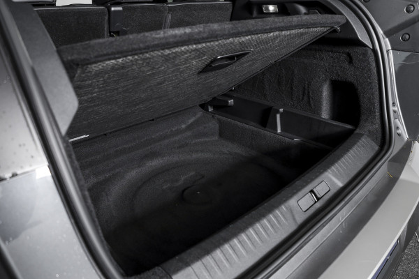 Peugeot 3008 1.2 Hybrid 145 GT | Dig. Cockpit | Adapt. Cruise | Stoel-+stuurverw. | PDC | Camera | NAV+App. Connect | ECC | 19" LM | 0546