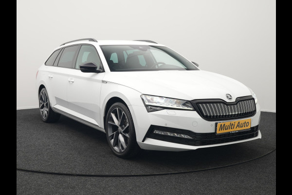 Škoda Superb Combi 1.4 TSI iV Sportline Dealer O.H PHEV | Adaptive Cruise | Alcantara Sportstoelen Memory & Verwarmd | Apple Carplay | Sfeerverlichting | Keyless | Blis | Camera | Virtual | Navigatie | DAB |