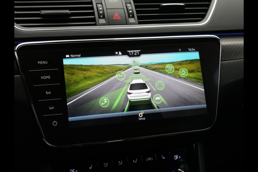 Škoda Superb Combi 1.4 TSI iV Sportline Dealer O.H PHEV | Adaptive Cruise | Alcantara Sportstoelen Memory & Verwarmd | Apple Carplay | Sfeerverlichting | Keyless | Blis | Camera | Virtual | Navigatie | DAB |