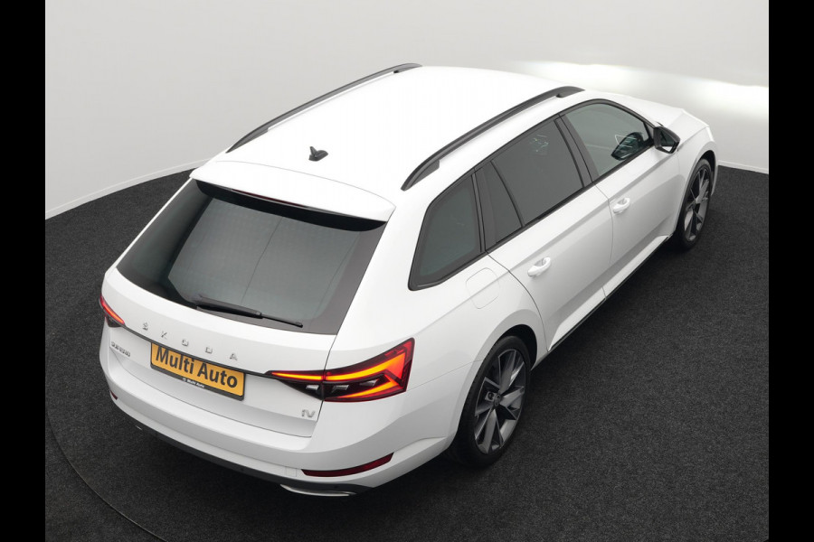 Škoda Superb Combi 1.4 TSI iV Sportline Dealer O.H PHEV | Adaptive Cruise | Alcantara Sportstoelen Memory & Verwarmd | Apple Carplay | Sfeerverlichting | Keyless | Blis | Camera | Virtual | Navigatie | DAB |