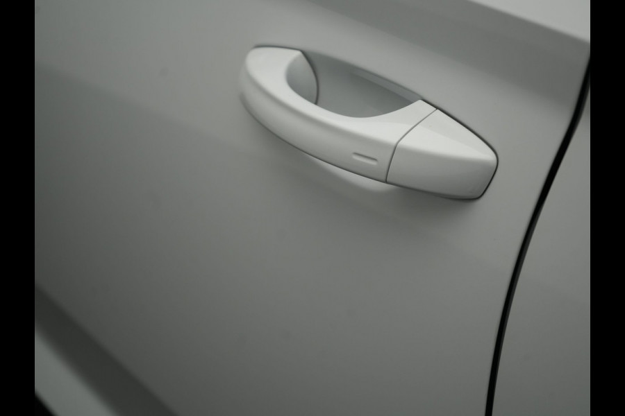 Škoda Superb Combi 1.4 TSI iV Sportline Dealer O.H PHEV | Adaptive Cruise | Alcantara Sportstoelen Memory & Verwarmd | Apple Carplay | Sfeerverlichting | Keyless | Blis | Camera | Virtual | Navigatie | DAB |