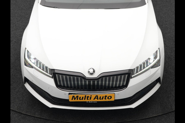Škoda Superb Combi 1.4 TSI iV Sportline Dealer O.H PHEV | Adaptive Cruise | Alcantara Sportstoelen Memory & Verwarmd | Apple Carplay | Sfeerverlichting | Keyless | Blis | Camera | Virtual | Navigatie | DAB |