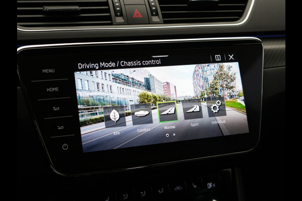 Škoda Superb Combi 1.4 TSI iV Sportline Dealer O.H PHEV | Adaptive Cruise | Alcantara Sportstoelen Memory & Verwarmd | Apple Carplay | Sfeerverlichting | Keyless | Blis | Camera | Virtual | Navigatie | DAB |