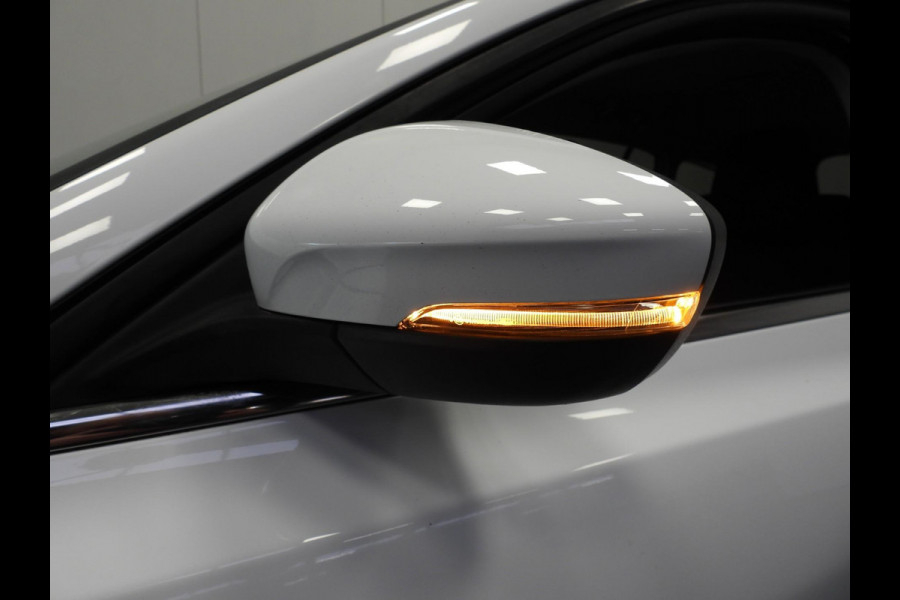 Ford FOCUS Wagon 1.0 EcoBoost Trend Business NAVI/TREKH/LED/PDC/16"LMV!